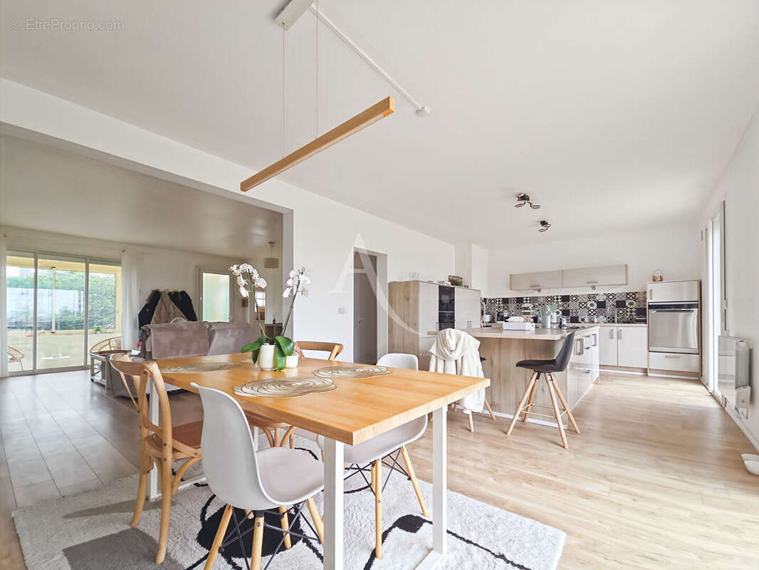 Maison à MOUSSEAUX-SUR-SEINE