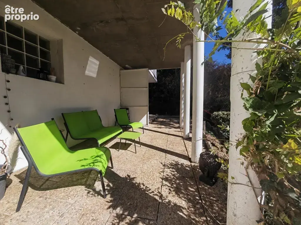 Maison des années 70 - terrasses et 1500m2 de terrain en partie boisé- - photo 13
