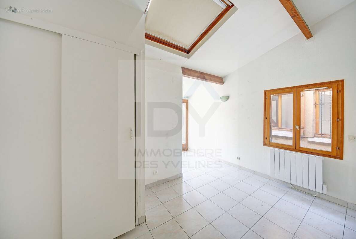 Le pecq - quartier canada - 10 min rer maison de 95.47m² - photo 3
