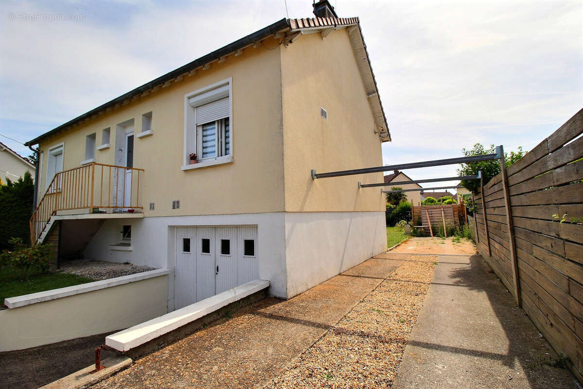 Maison à ANGERVILLE
