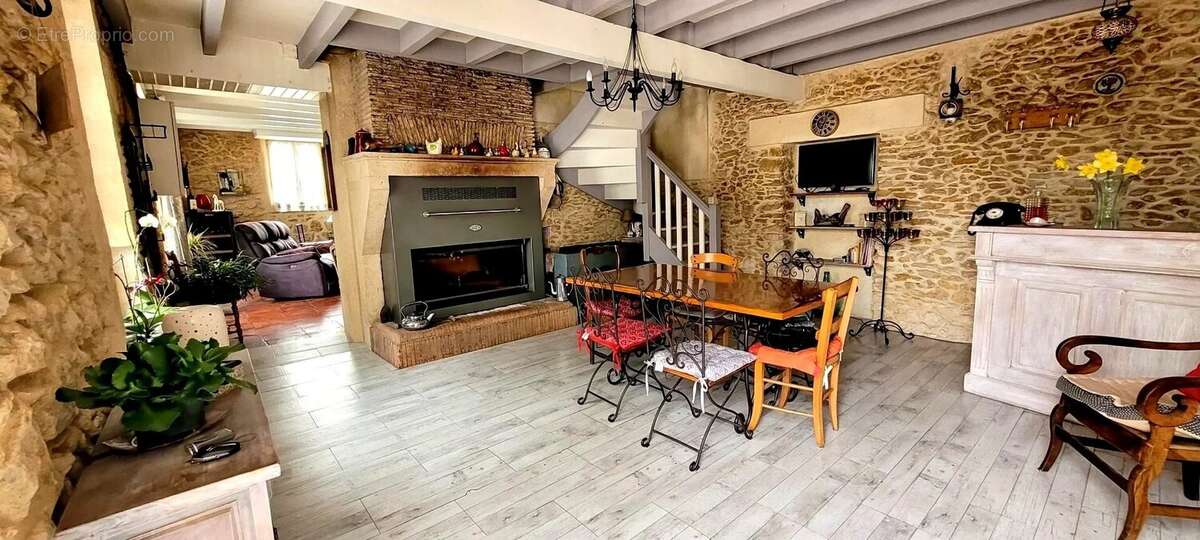 Maison à GUILLOS