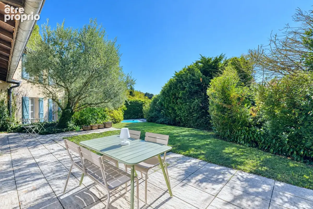 Maison 6 pièces, garages, jardin paysagé avec piscine   Saint-Cyr-au-Mont-d’Or - photo 10