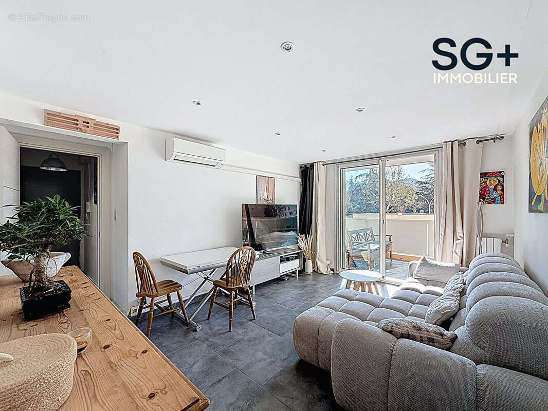 Appartement à MARSEILLE-10E
