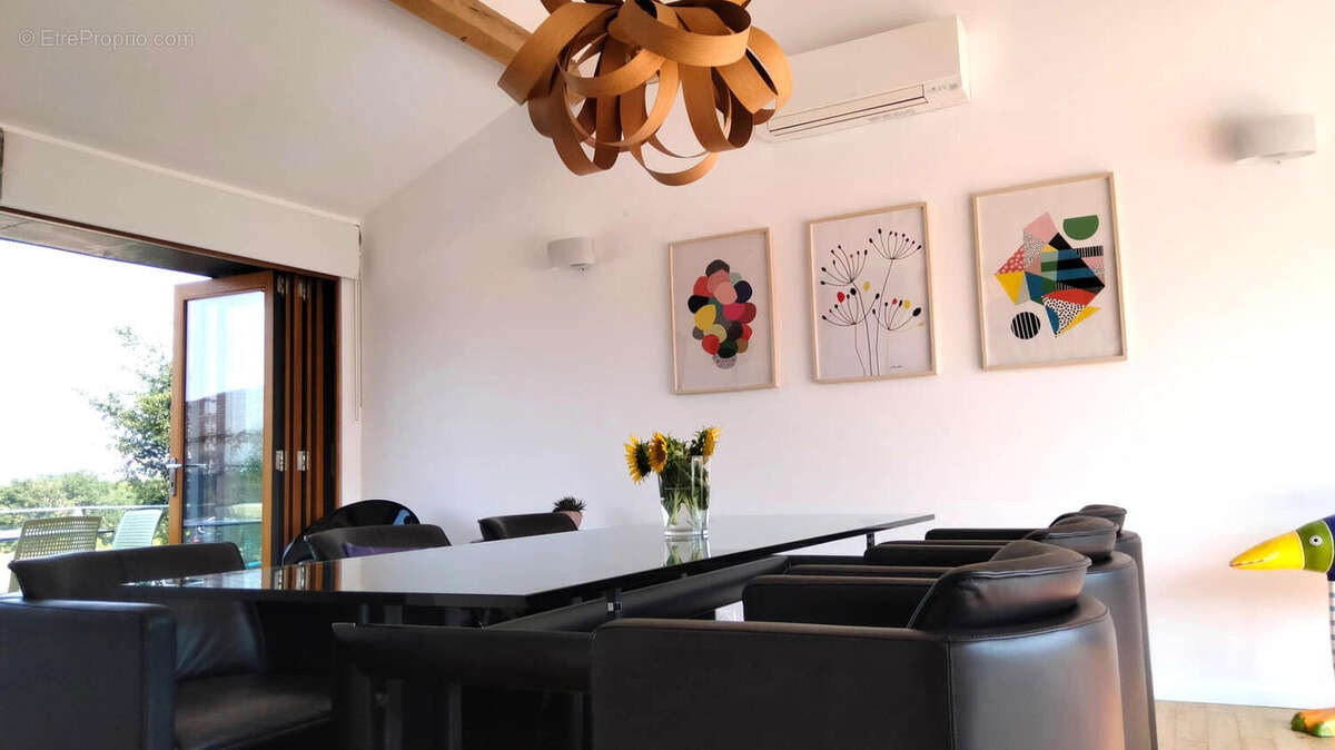 SALLE A MANGER