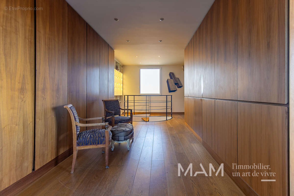 Appartement à MARSEILLE-6E