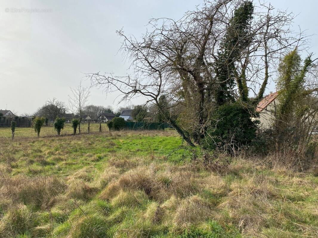 Terrain à PACY-SUR-EURE