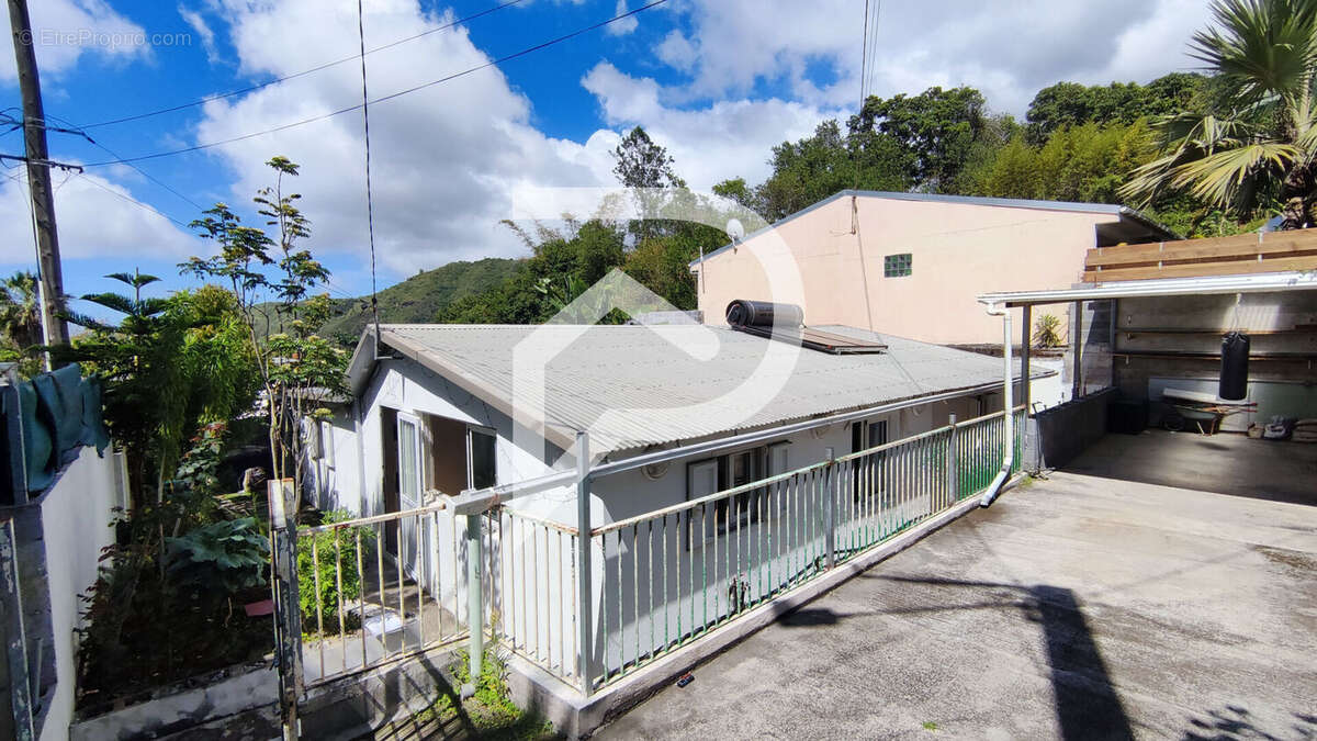 Maison à ENTRE-DEUX