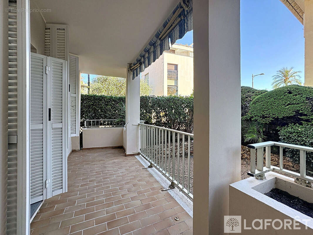 Appartement à ROQUEBRUNE-CAP-MARTIN