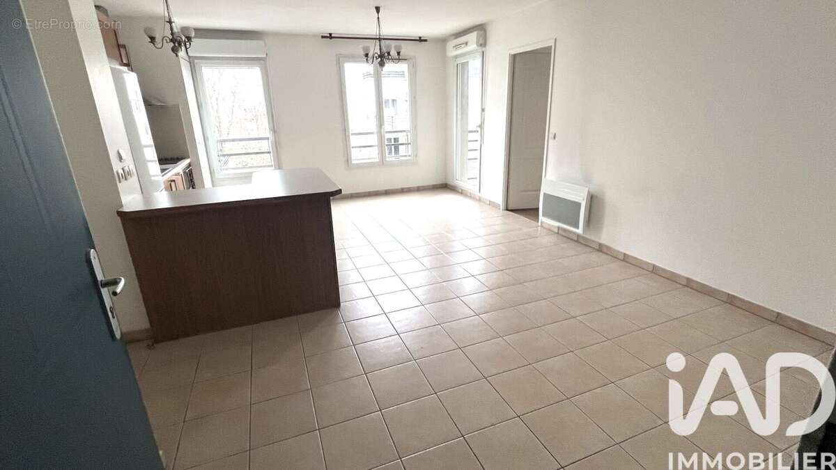 Photo 3 - Appartement à VILLENEUVE-LE-ROI