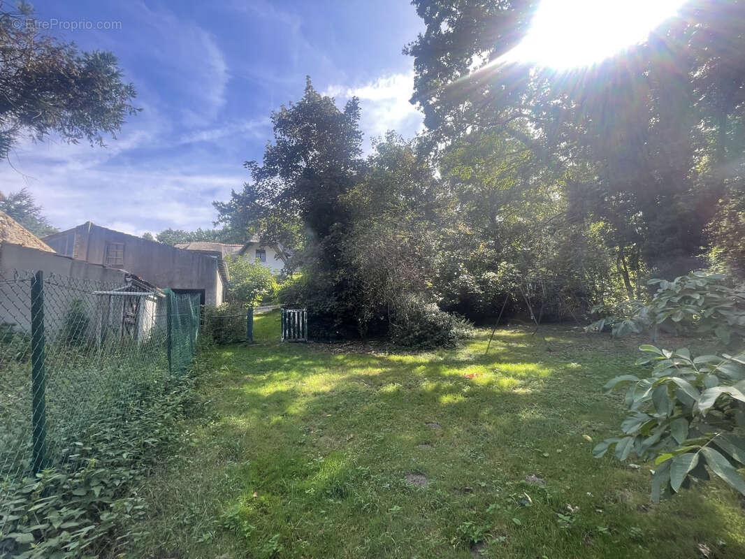 Maison à LES MESNULS