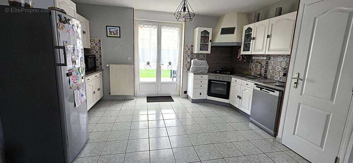 Maison à DONGES
