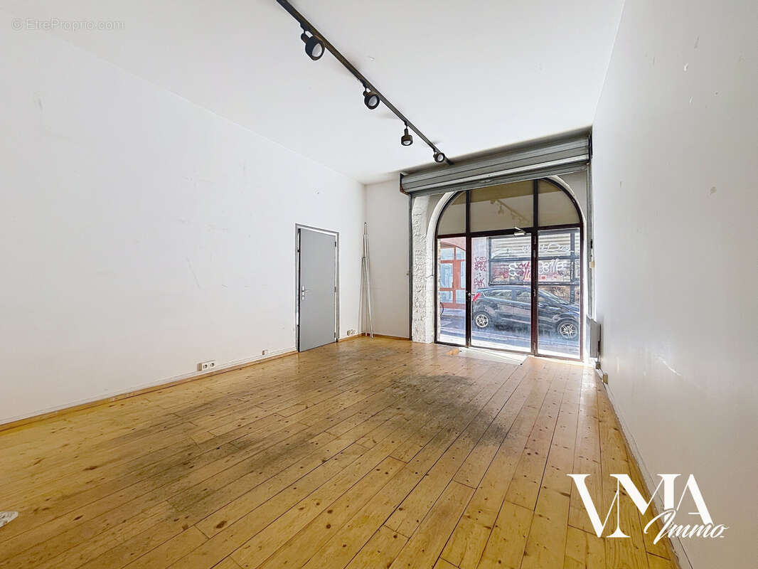 EXCLUSIVITÉ / Local en double destination de 31 m2 - photo 5