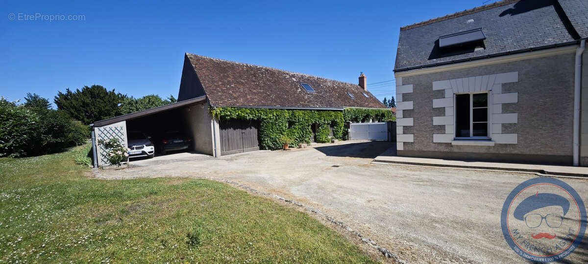 Maison à BLERE