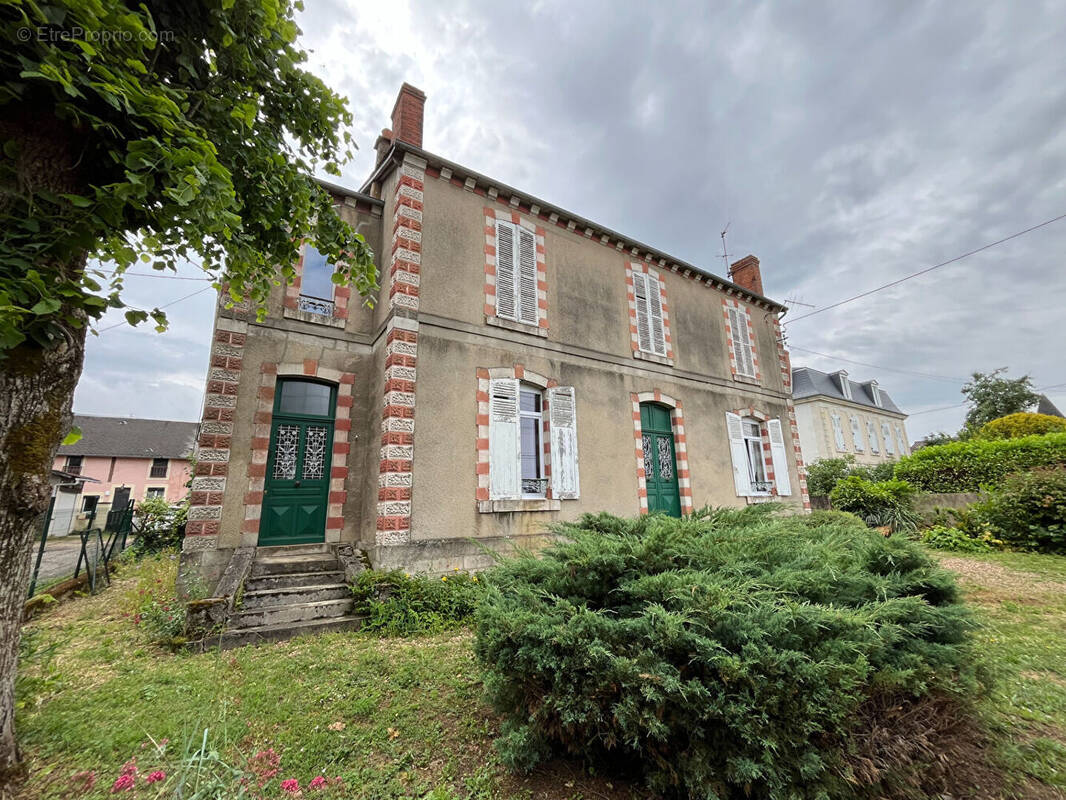 Maison à LA CHARITE-SUR-LOIRE