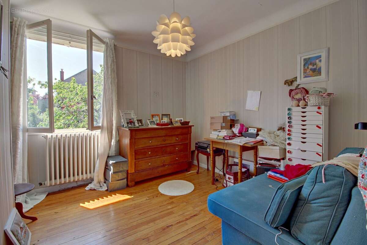 Maison à LES MUREAUX