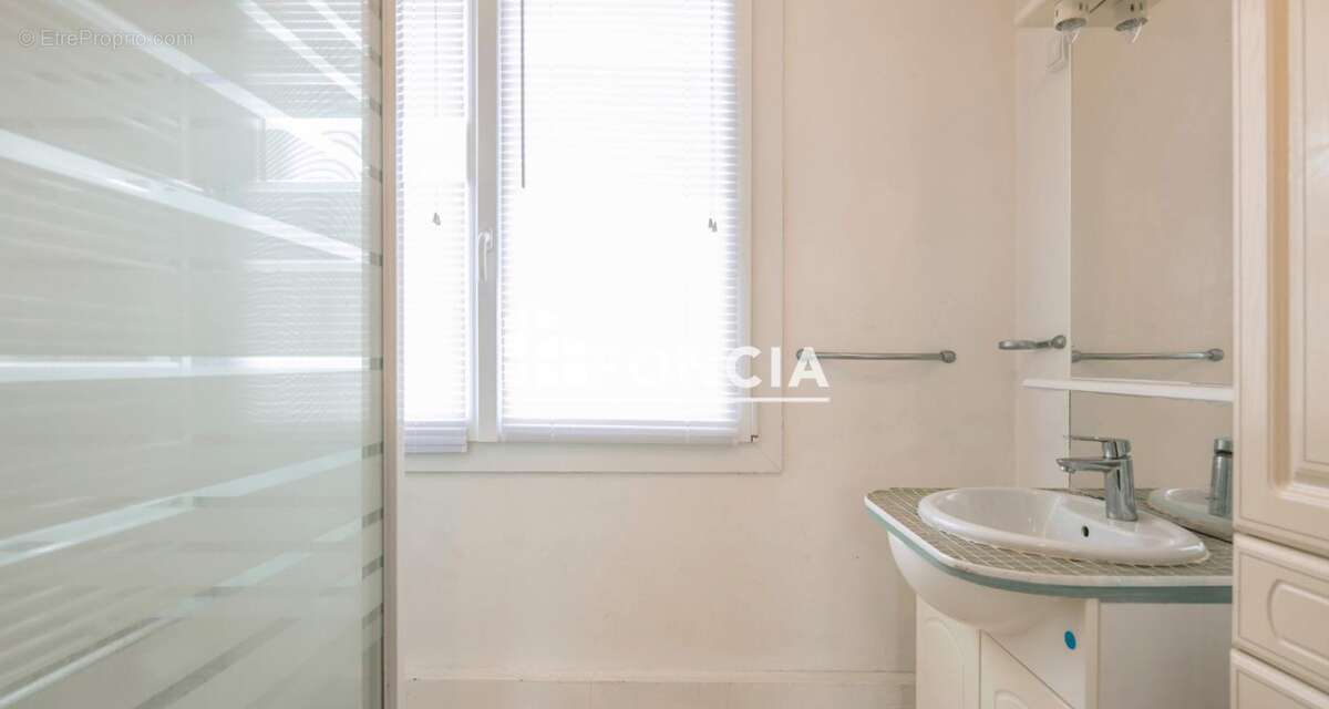 Maison à MONTFERRAT