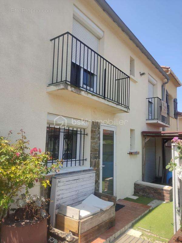Maison à SAINT-CYPRIEN