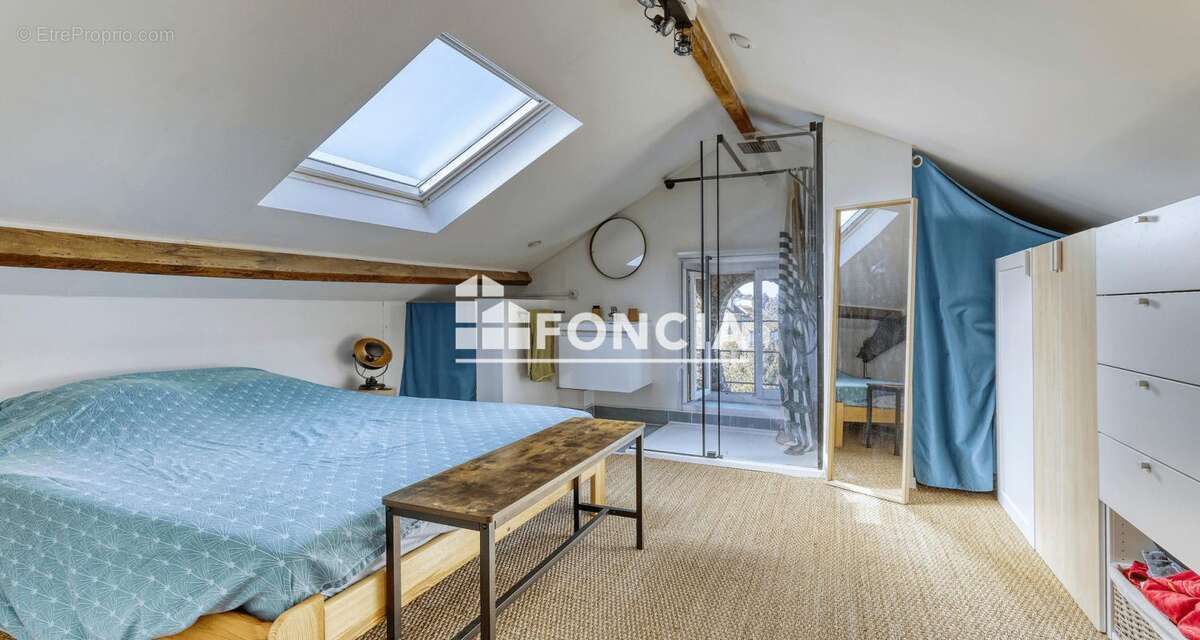 Charme de l'ancien et elegance intemporelle pour ce magnifique duplex - photo 5