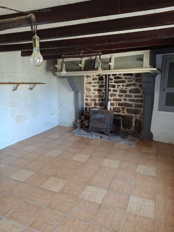 Maison à MONTFARVILLE