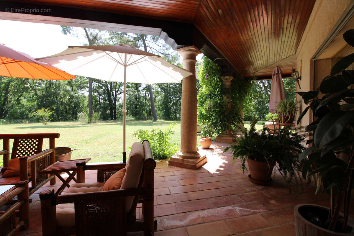 Maison à RIBAUTE-LES-TAVERNES