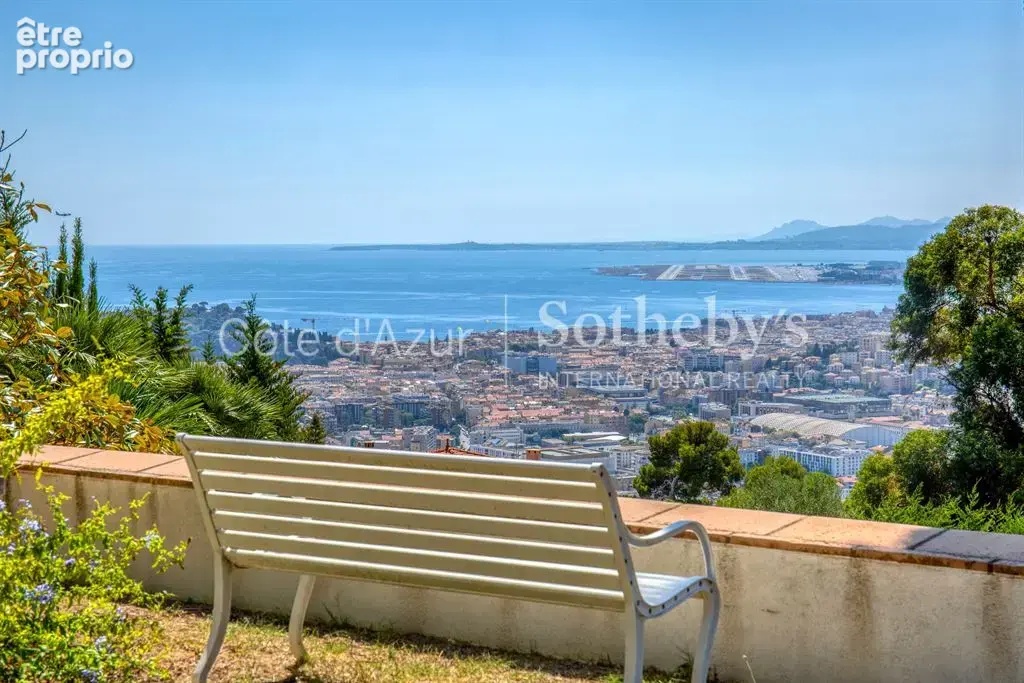 Nice Vinaigrier, villa de plus de 450 m² avec piscine et vue panoramique - photo 2