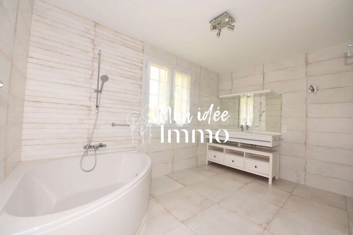 Maison à HAUTE-GOULAINE