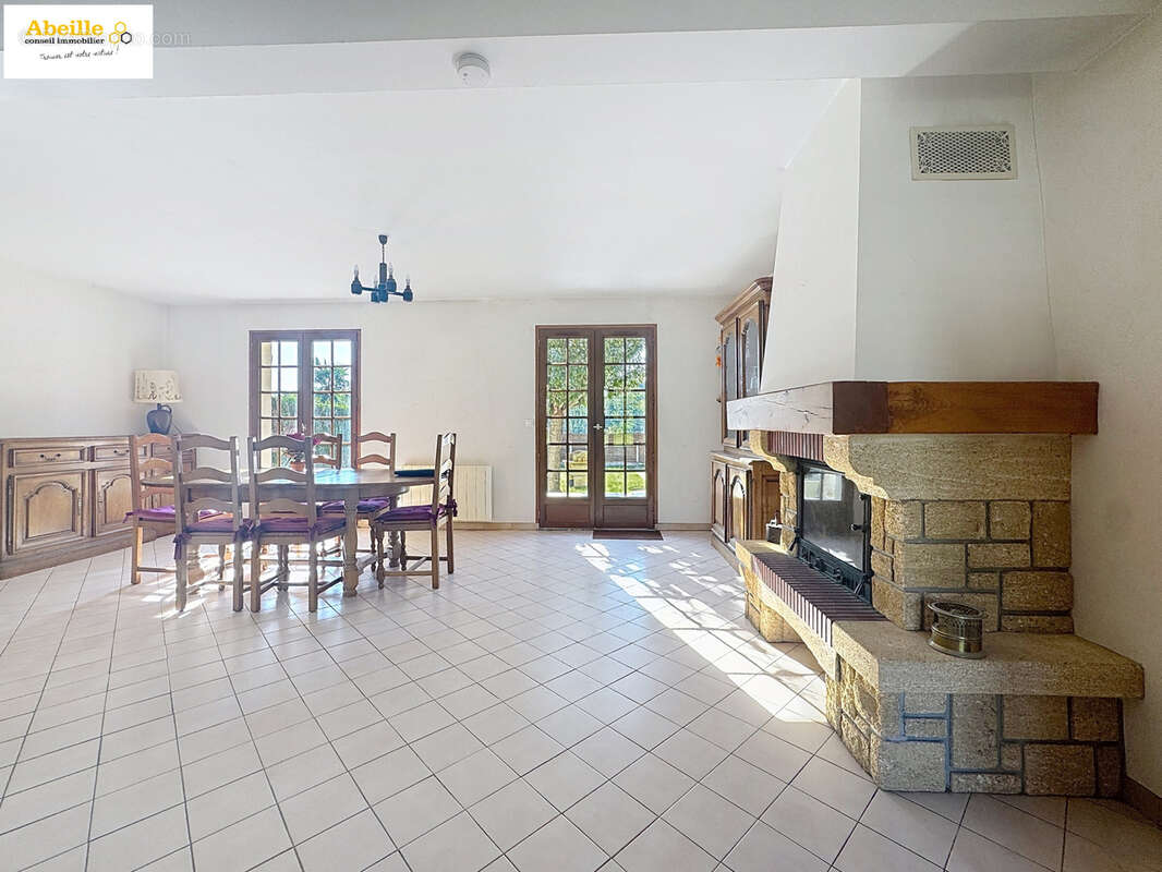 Maison à BREUX-JOUY