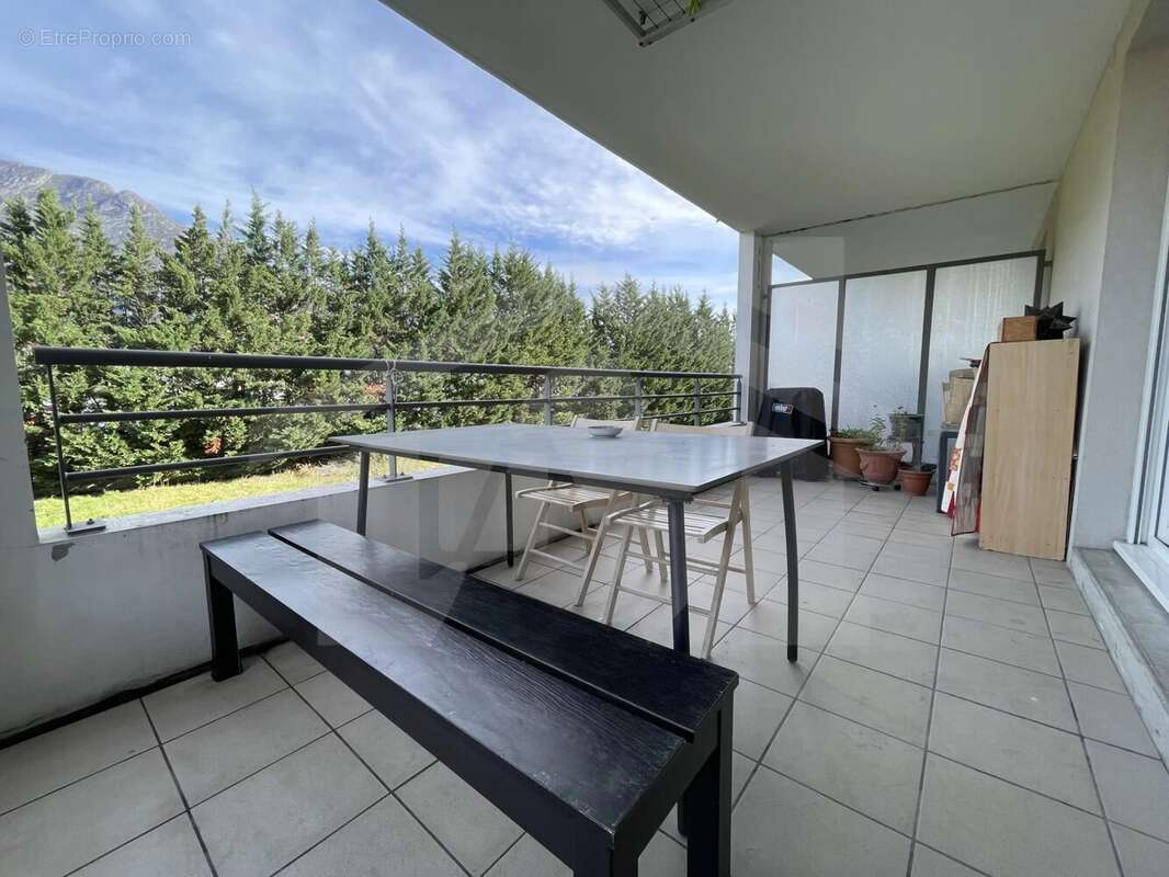 Appartement à SASSENAGE