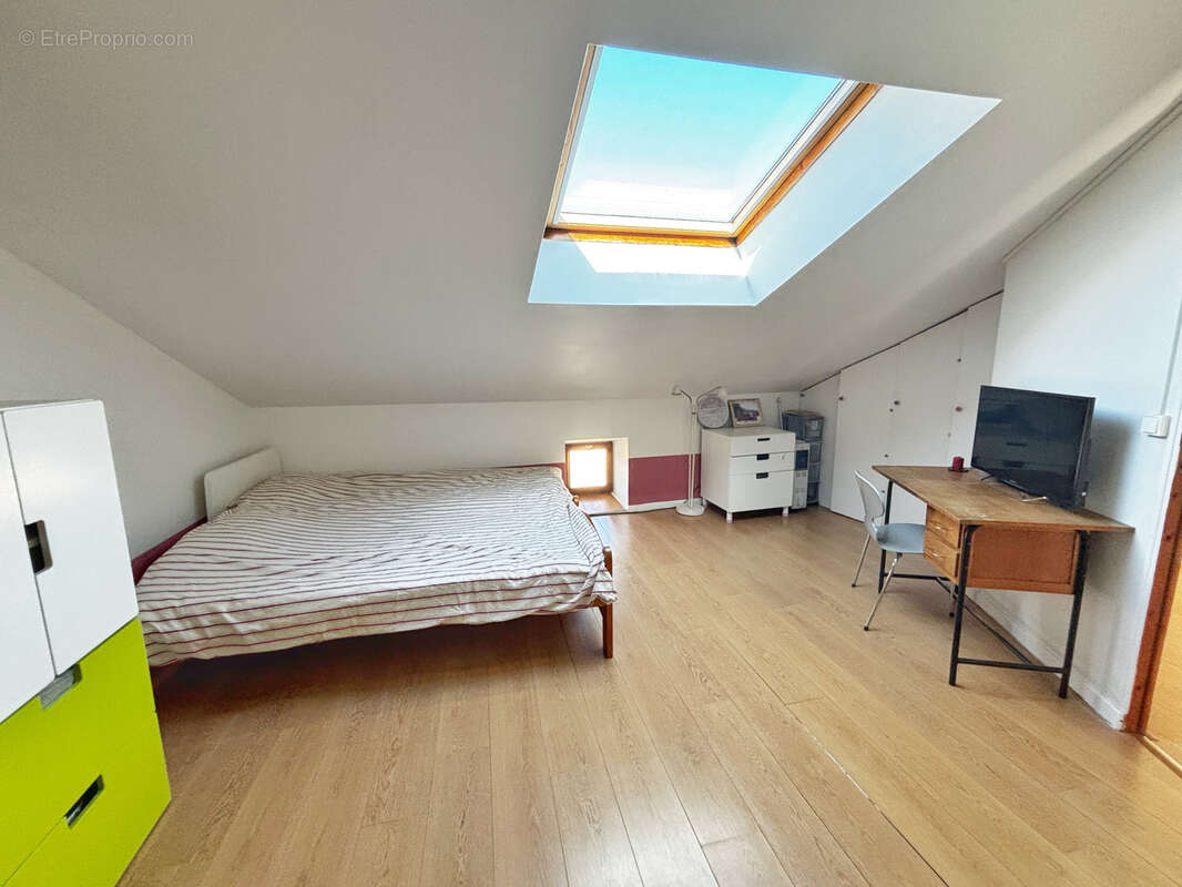 Maison à VAULX-MILIEU