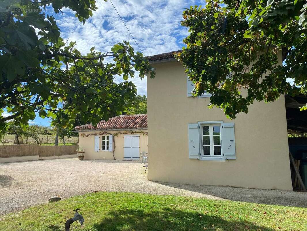 Home 32 - Maison à MIRANDE