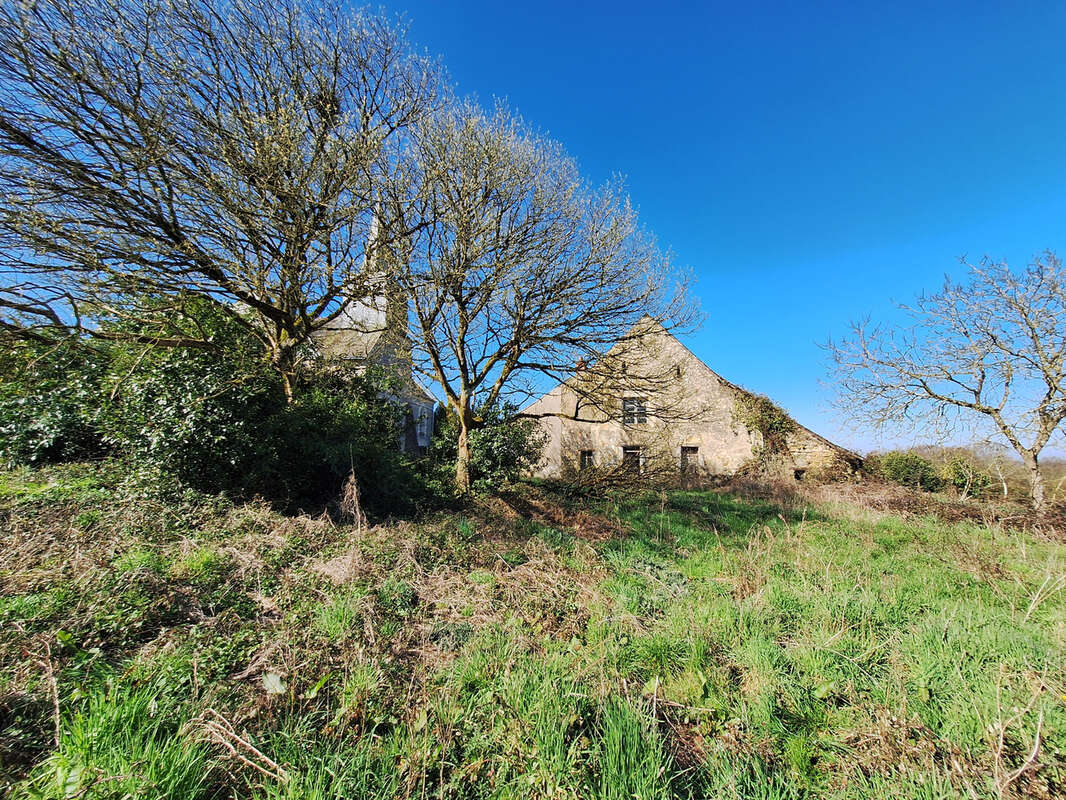 Maison à rénover à BOURG L'ÉVÊQUE - photo 12