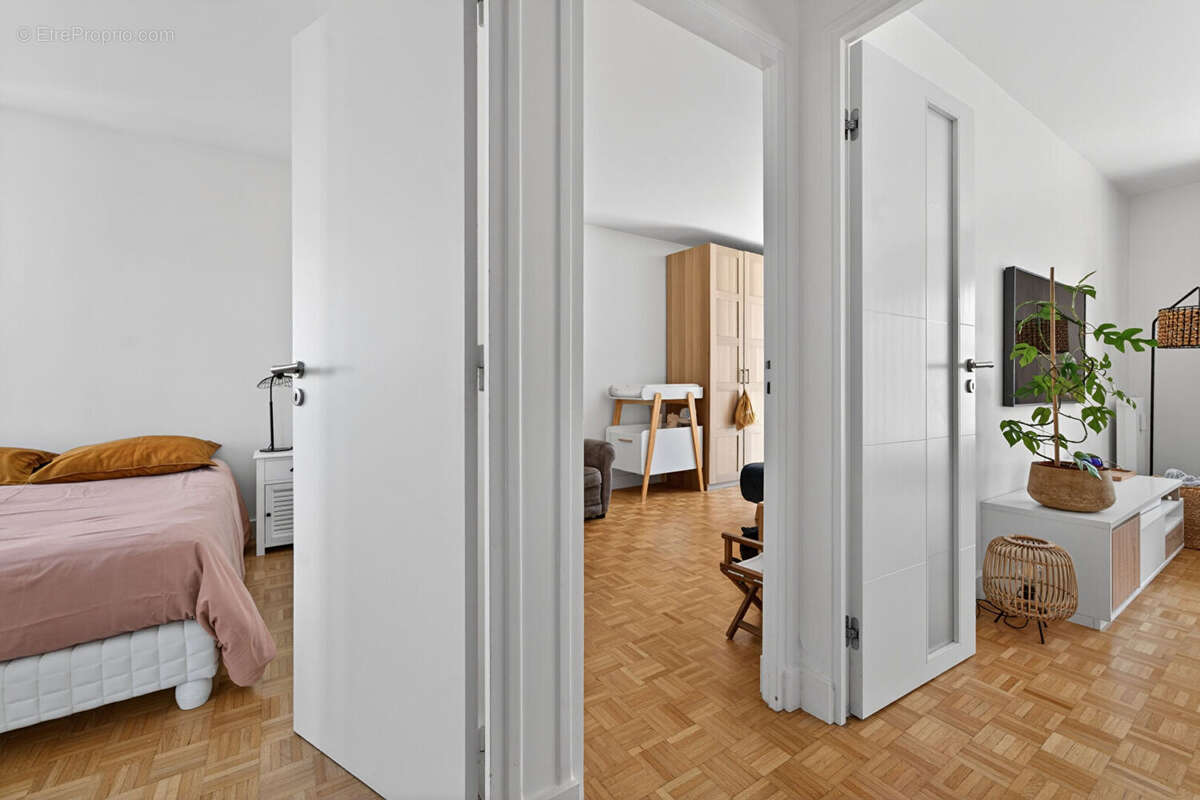 Appartement à PARIS-15E