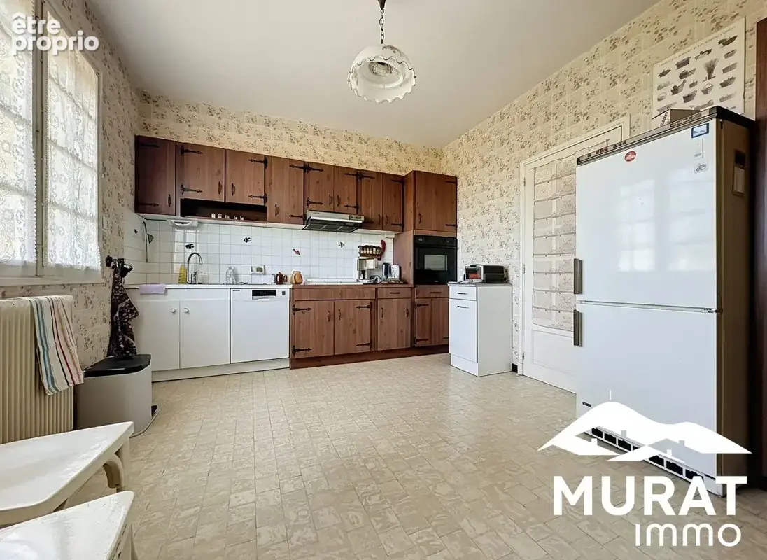 Maison 176 m² à Desertines  - photo 3
