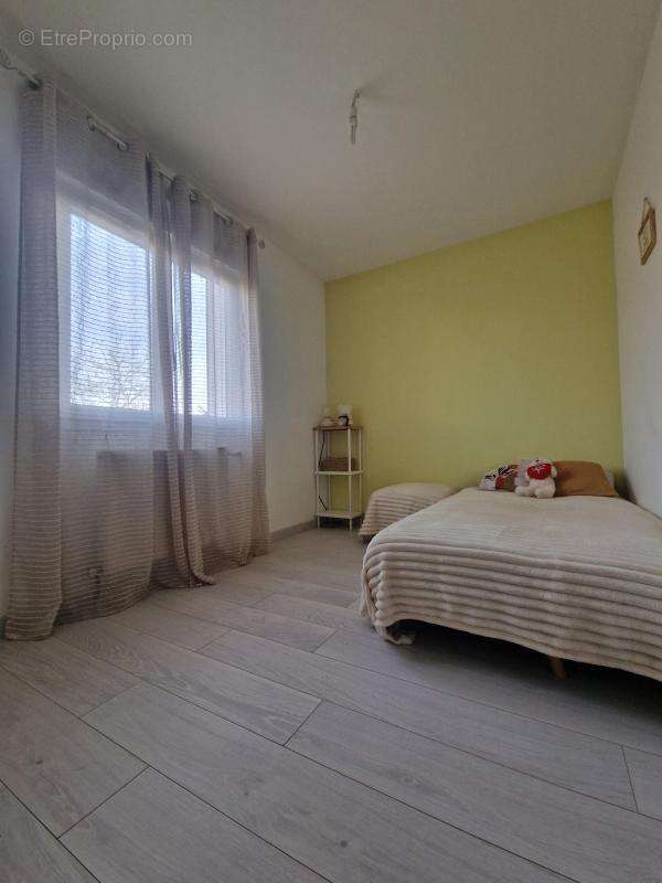 Maison à VAIRES-SUR-MARNE