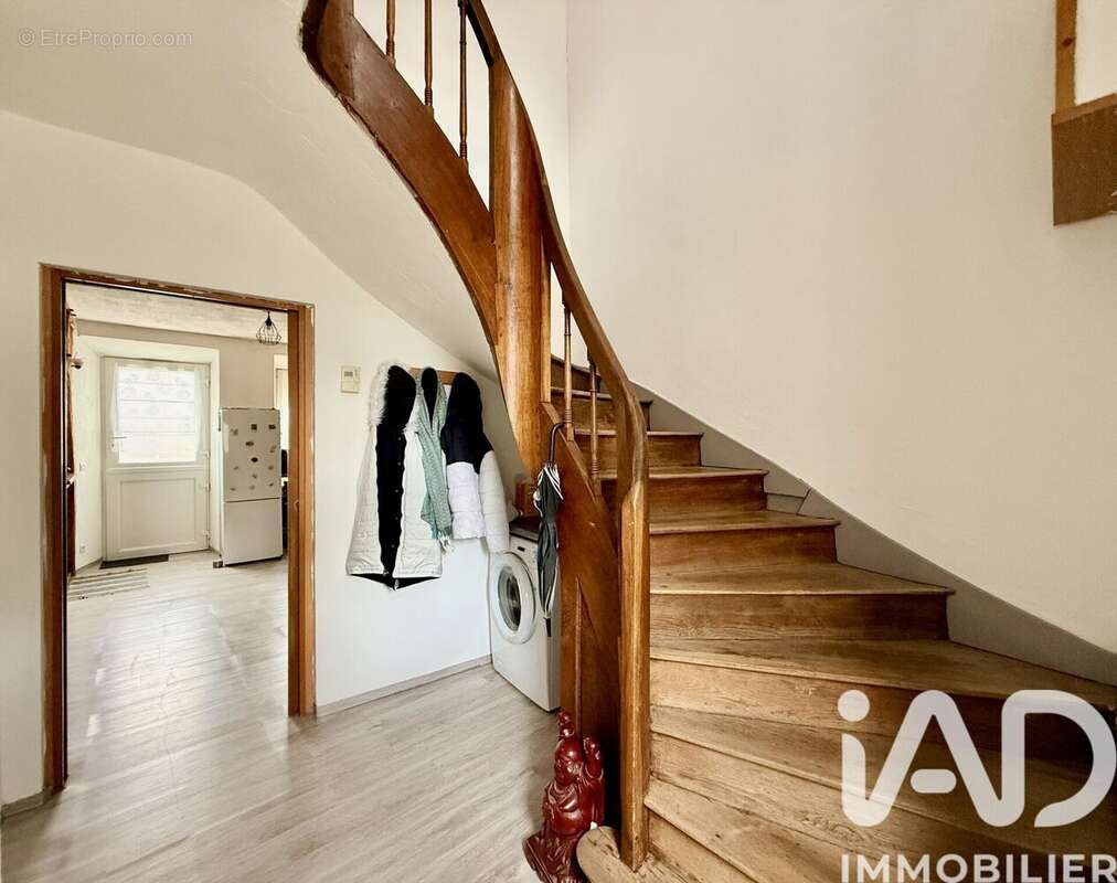 Maison 81 m² à Erceville  - photo 3