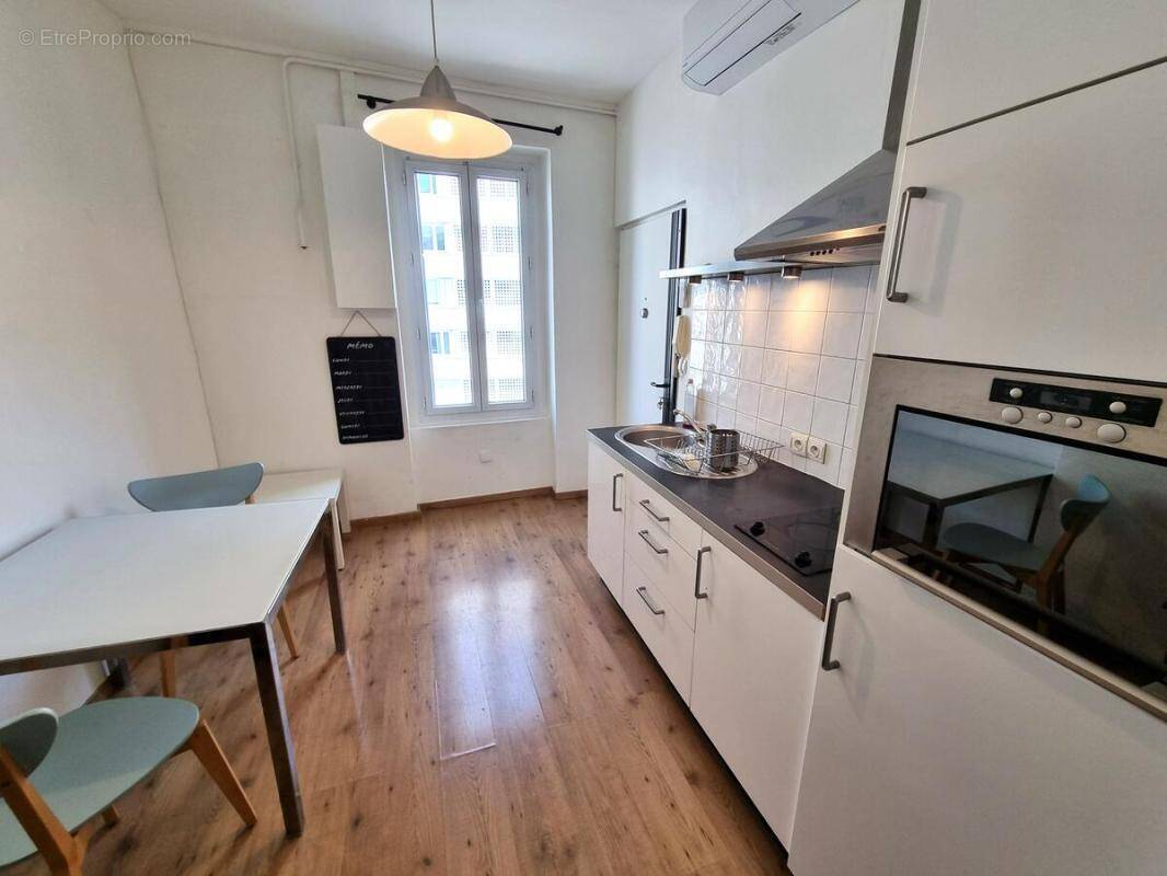 Appartement à LYON-8E