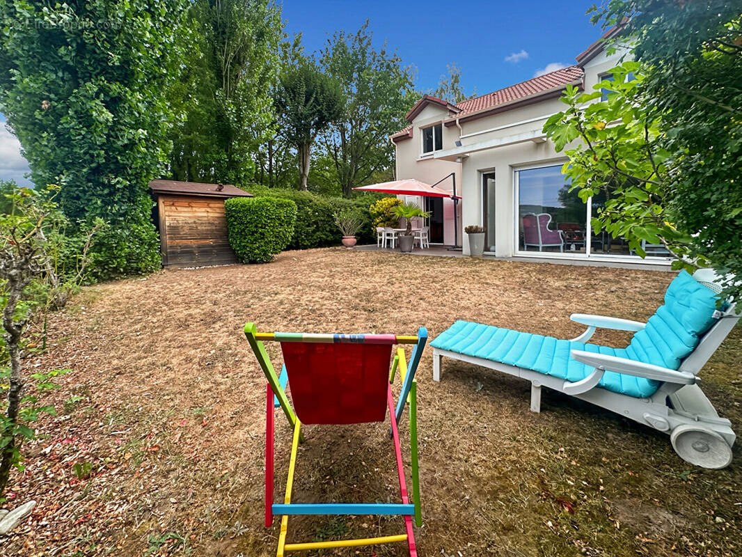 Maison à VERRIERES-LE-BUISSON