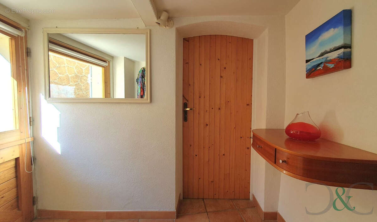 Appartement à BORMES-LES-MIMOSAS