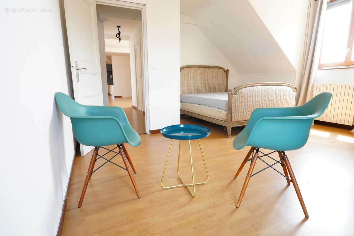 Maison à SAINT-MAURICE-MONTCOURONNE