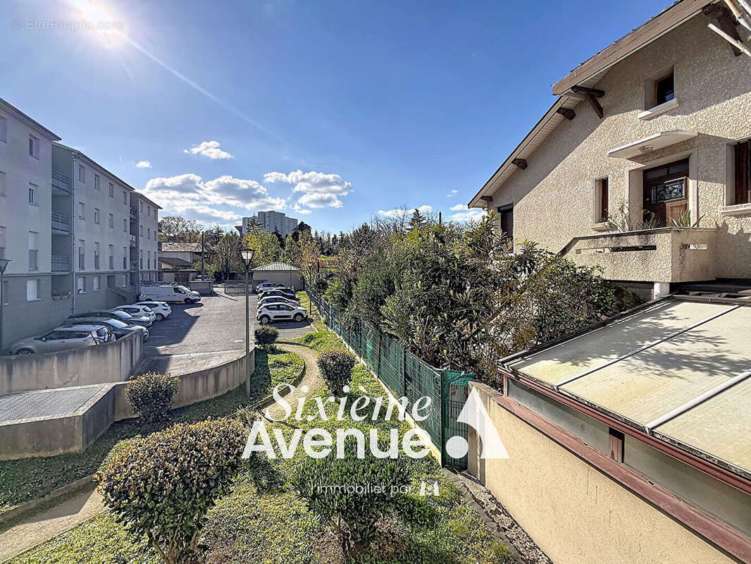 Appartement à VENISSIEUX