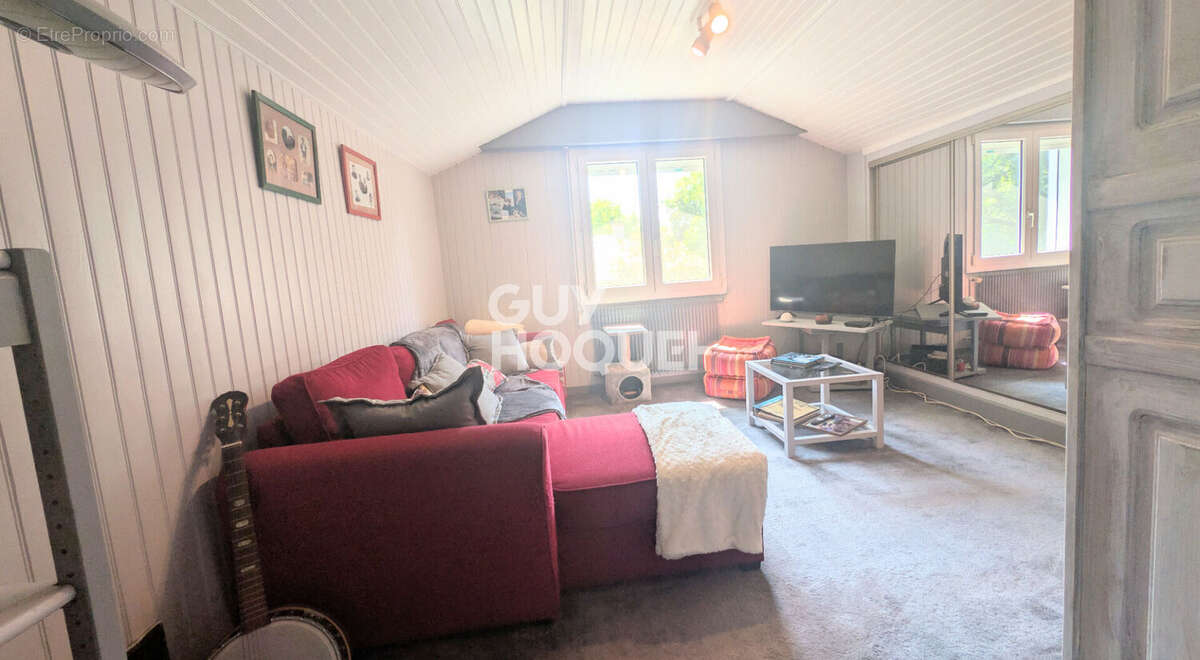 Maison familiale au coeur d'un environnement calme et verdoyant - Roquefort - photo 12