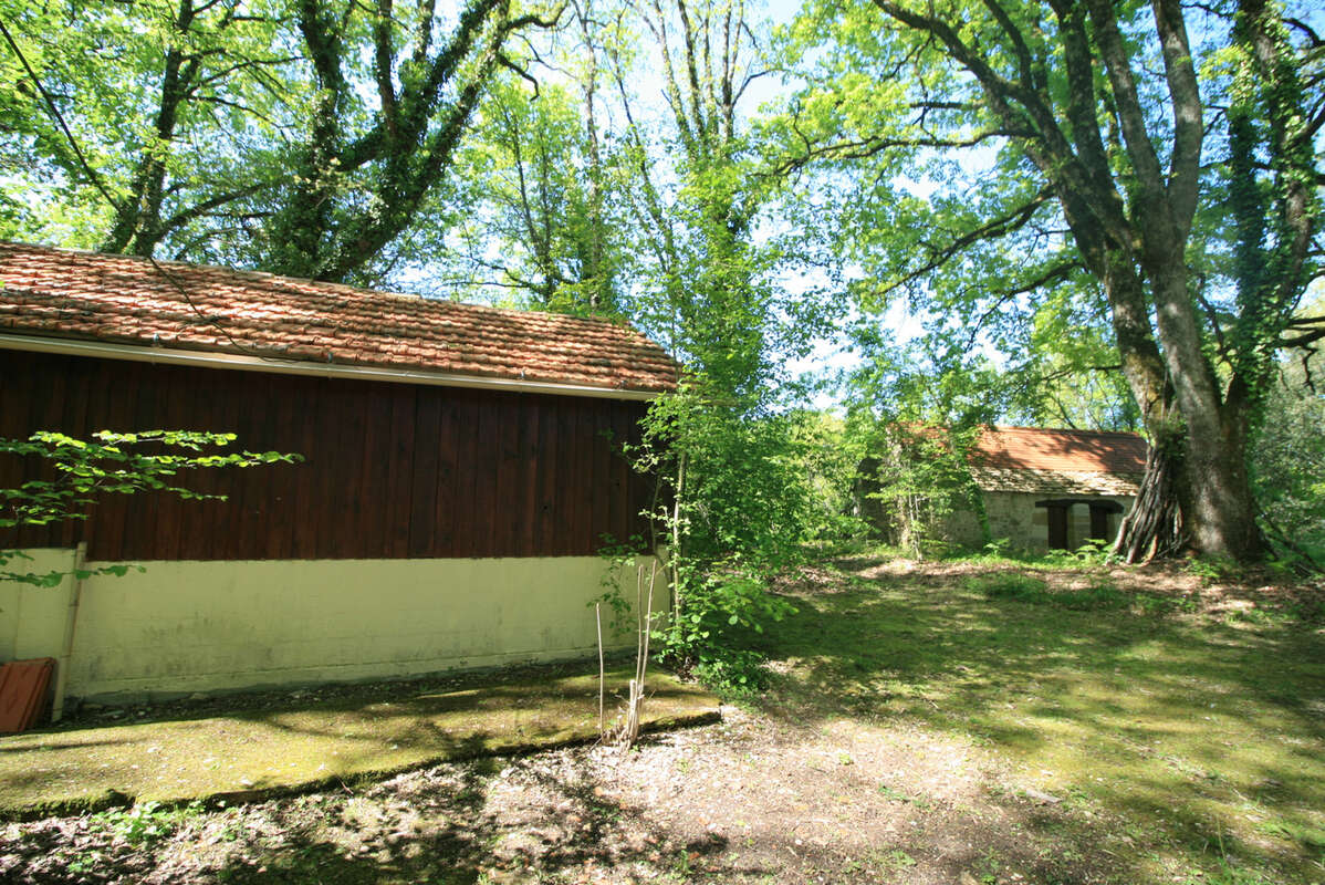 Maison à LA CHAPELLE-AUBAREIL