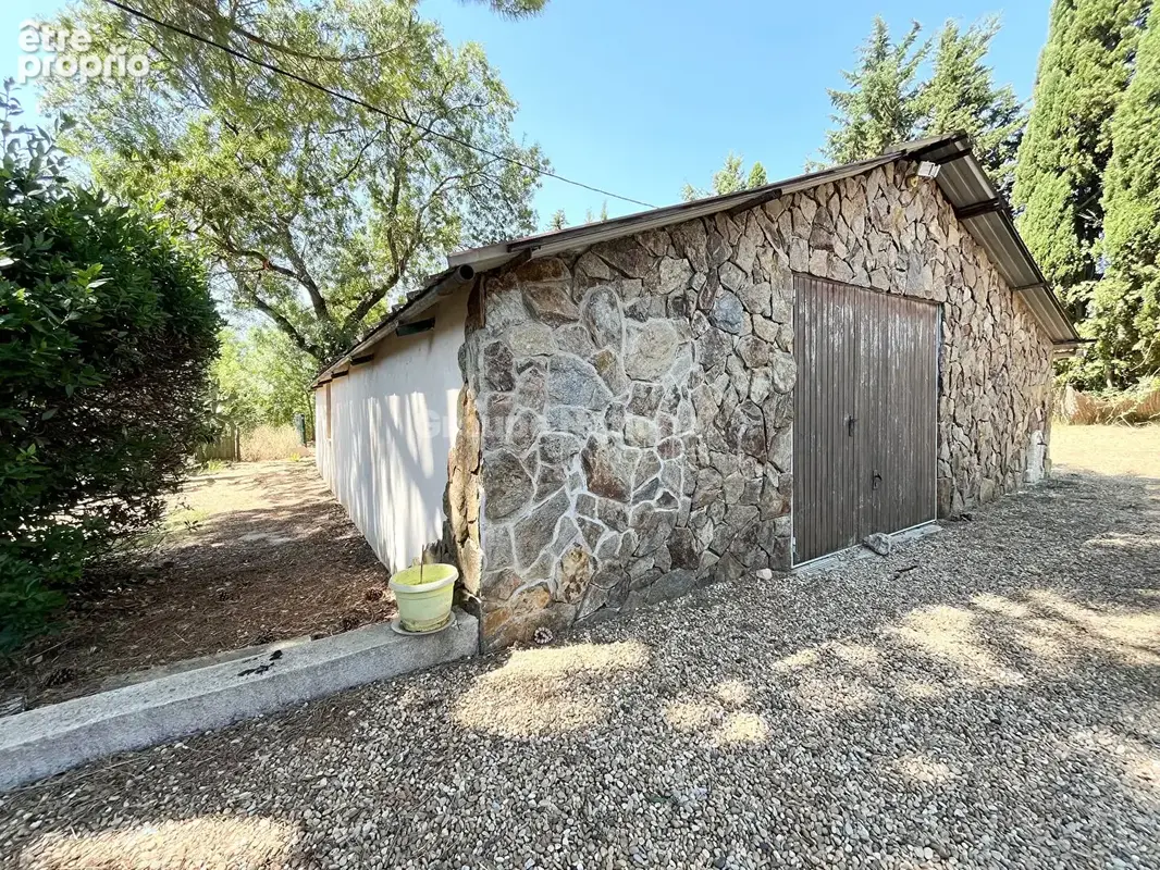 Maison individuelle piscine dependance. - photo 16