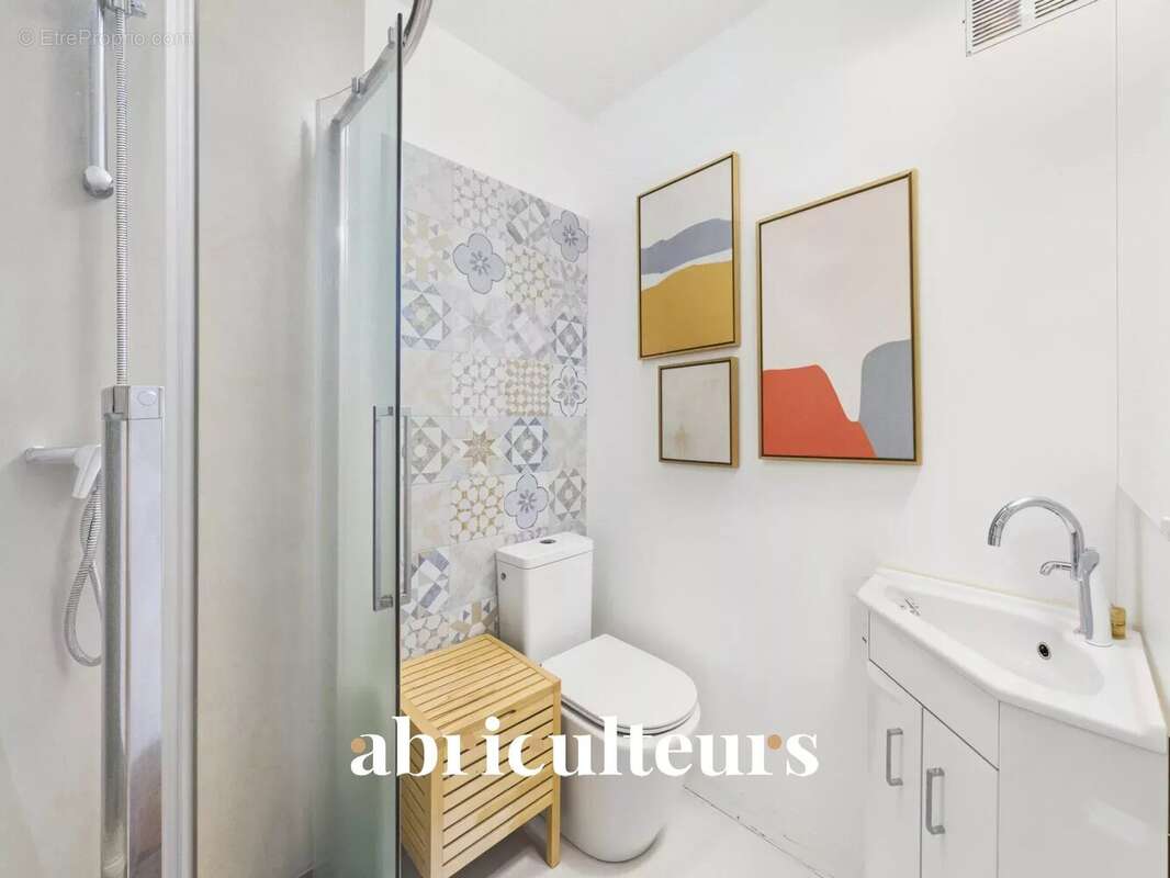 Appartement à MARSEILLE-5E
