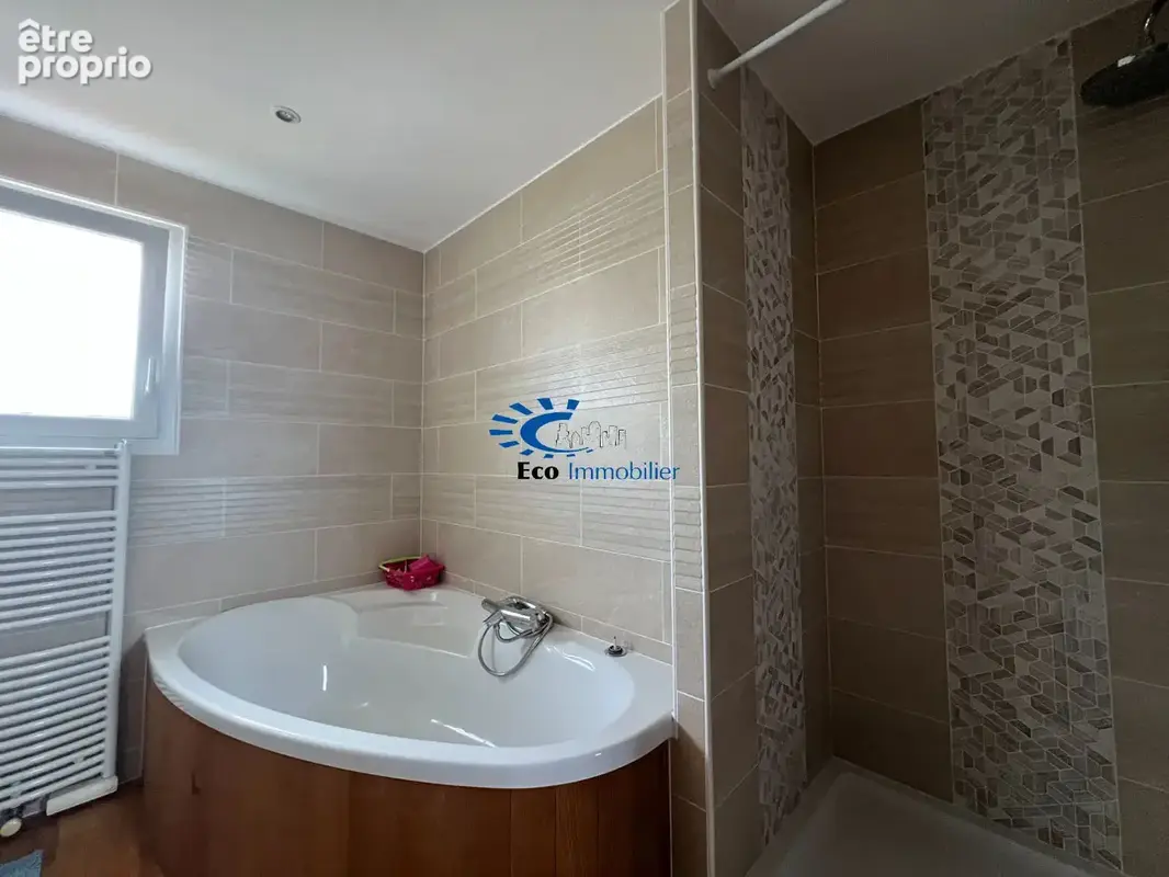 Perigny maison 175 m² 5 chambres garage jardin piscine - photo 12