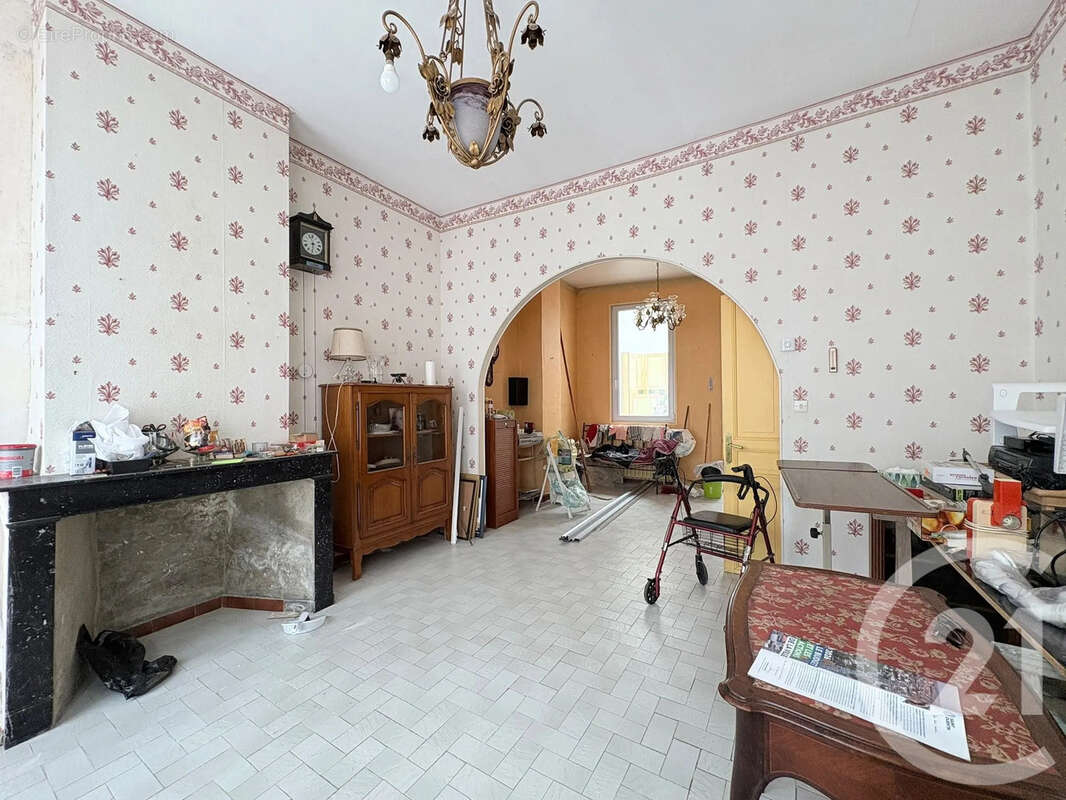 Maison 91 m² à Saint-Quentin  - photo 3