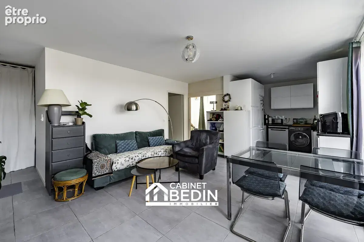 Appartement 4 pièces 80 m² à vendre à Bordeaux (33800) - photo 2