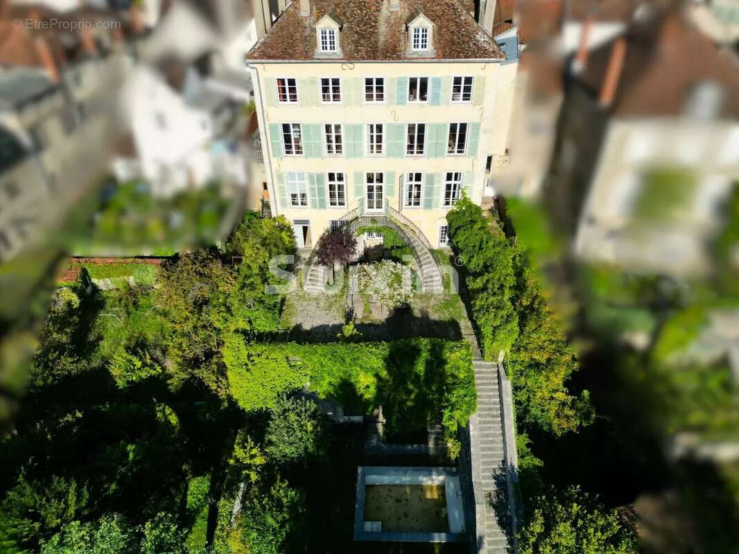 Maison à MONTBARD