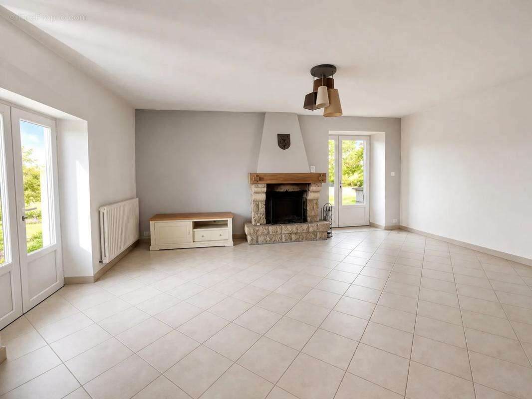 Maison de 7 pièces de 155 m² à Montreuil-au-Houlme - photo 12
