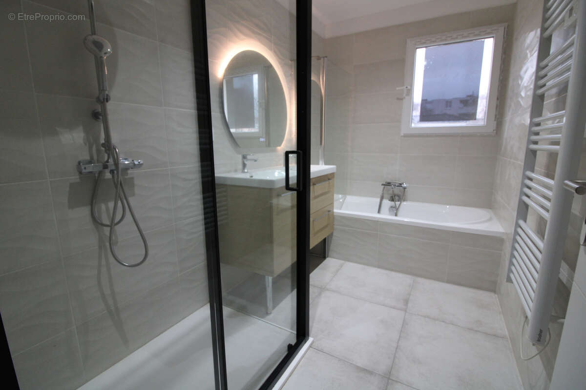 Maison à LES SALLES-DU-GARDON